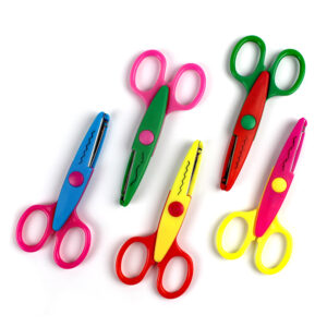 Foarfeca scoala 13 cm cu protectie, taiere diverse modele