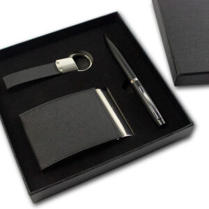 Set pentru cadou compus din pix metalic negru, breloc, port carti vizita imitatie piele, cutie carton