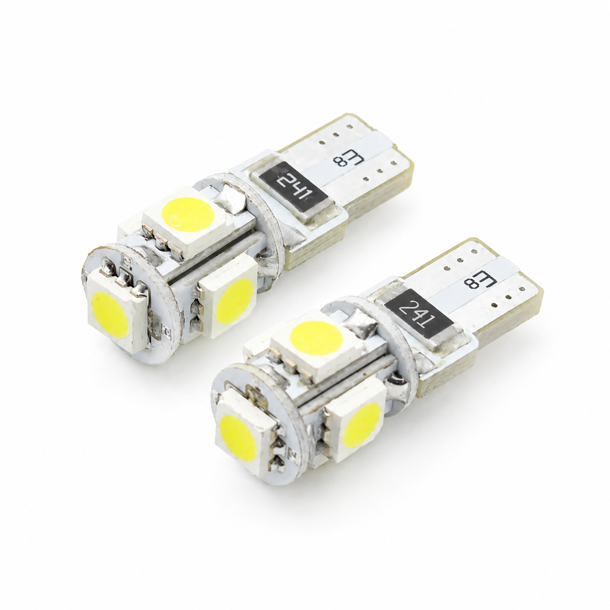 can105-led-pentru-interiorul-masinii-portbagaj2.jpg CAN105 led pentru interiorul masinii / portbagaj