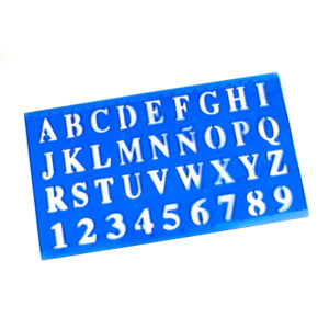 Sablon plastic cu litere mari si cifre, rigla 22 cm